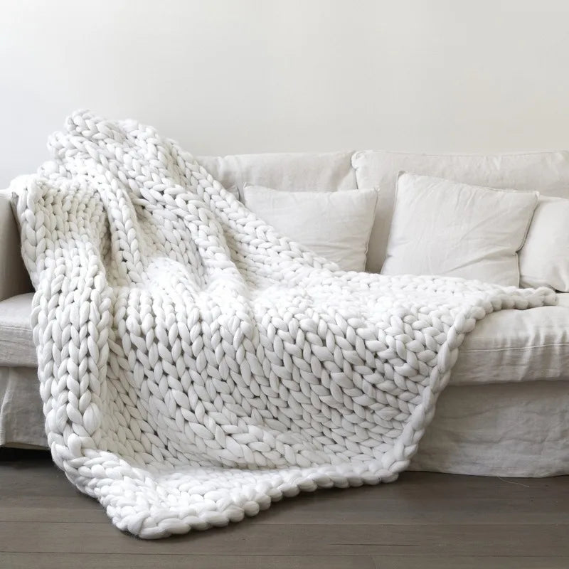 Hand-Knitted Chunky Wool Blanket – Cozy Throw