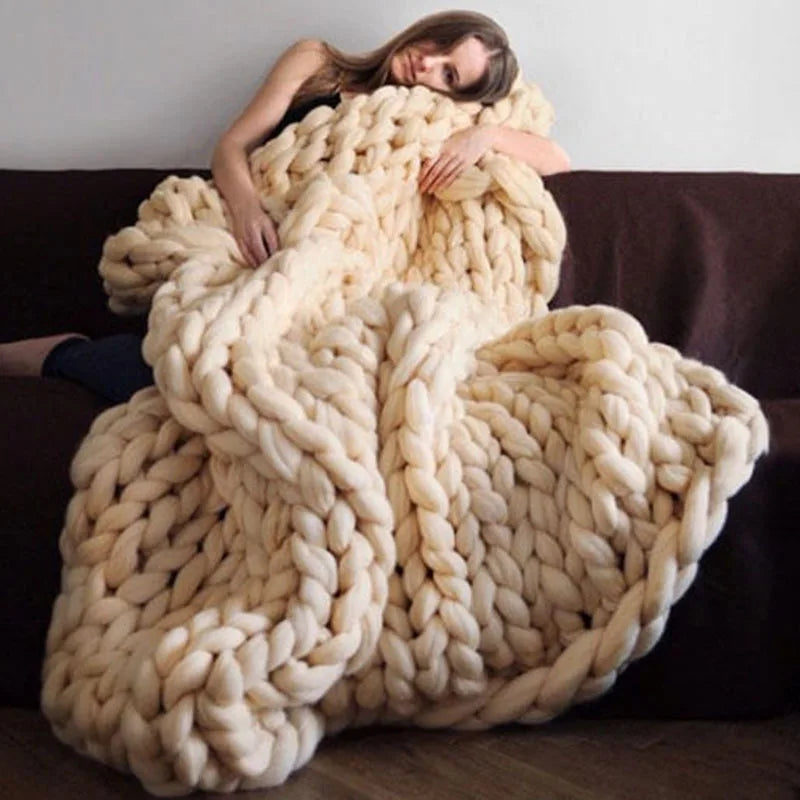 Hand-Knitted Chunky Wool Blanket – Cozy Throw