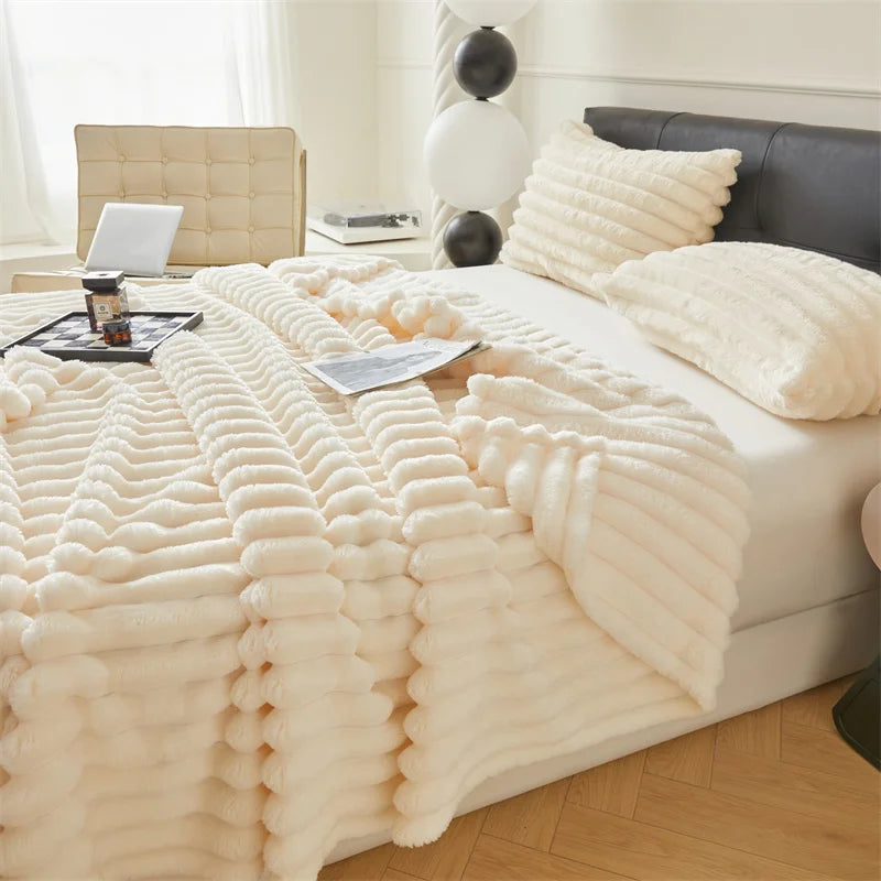 250 GSM Bed Throw Blanket – Soft, Warm &amp; Plush for Winter