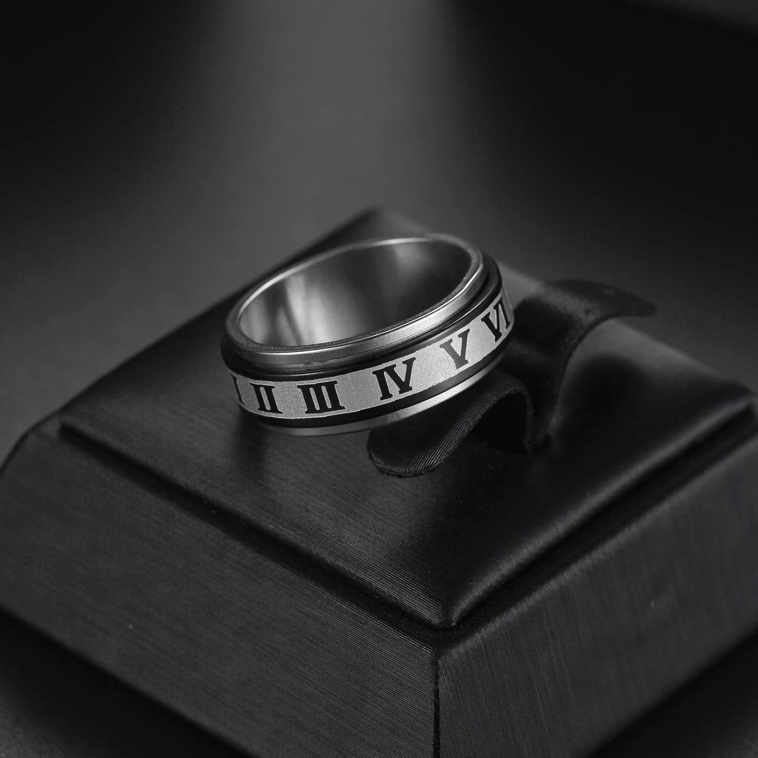 Bague Fidget Rotative en Acier Inoxydable – Chiffres Romains